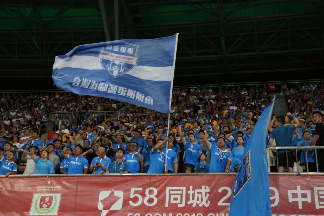  谢菲尔德联顽强拼搏，憾负领头羊虽败犹荣