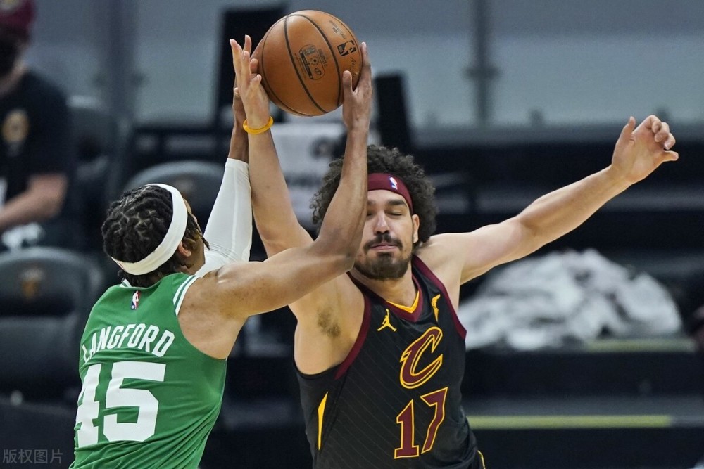  布朗森持续高效尼克斯险胜凯尔特人缩小差距  